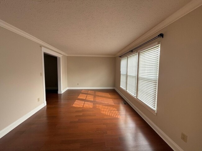 Photo - 7574 Allenwood Ct