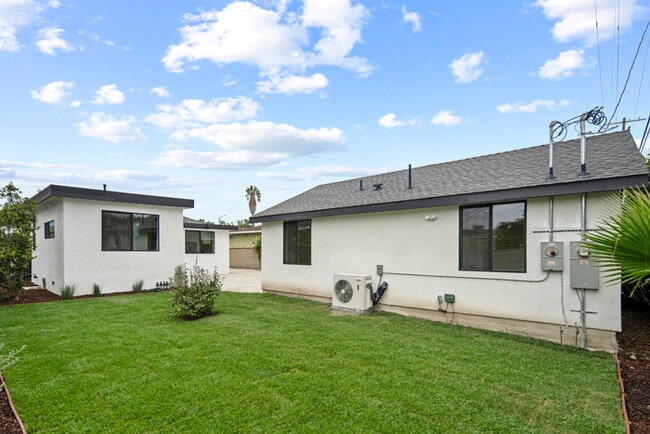 Photo - Charming 3 Bedroom Home for Rent in Los Angeles