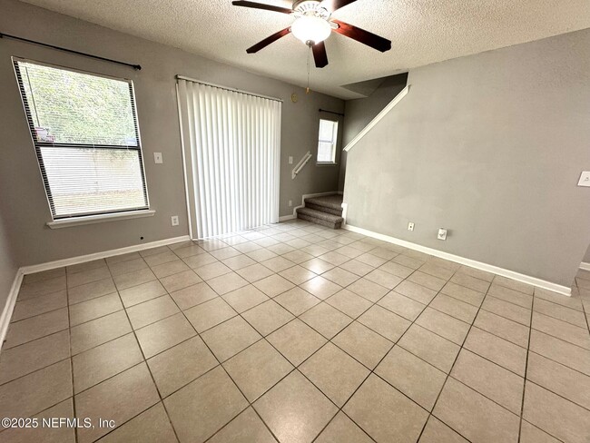 Photo - 7661 Melvin Rd