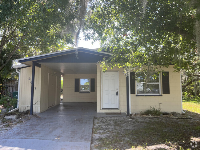 Building Photo - 2807 S Vassar St Rental