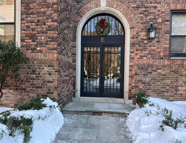 Building Photo - 64 Sagamore Rd Unit E6