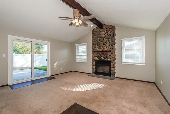 Photo - 8975 Cambridge Dr