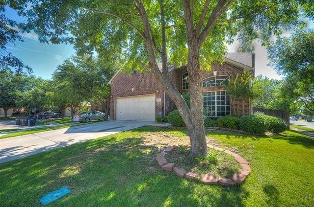 Building Photo - 8013 Peony Ct