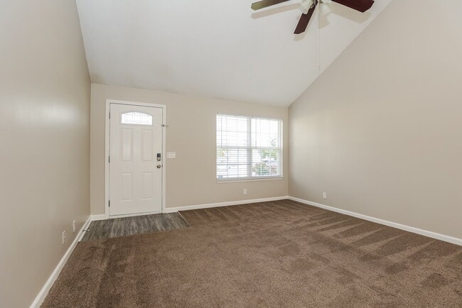 Photo - 1283 Tiree Dr