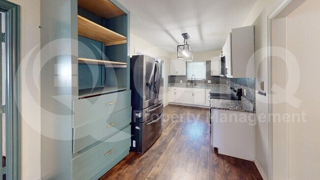 Photo - 1524 Hilltop Dr