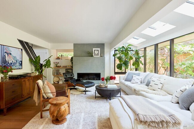 Photo - 74 Sycamore Ave