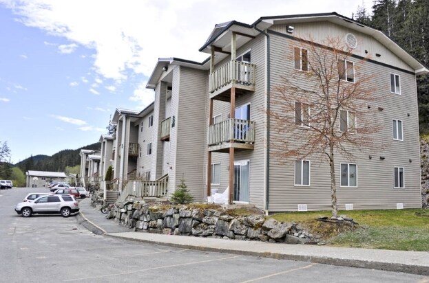 Orca Point - Orca Point Apartments