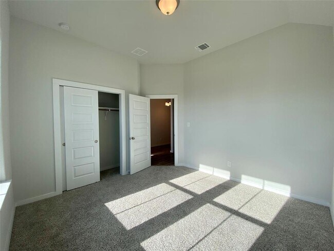 Photo - 110 Joseph Hawkins Ln