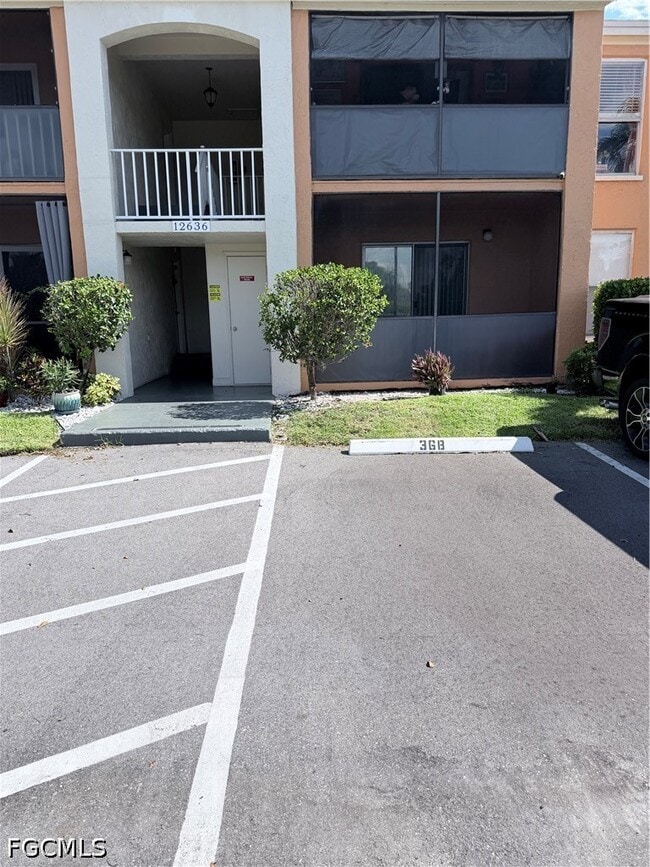 Photo - 12636 Kenwood Ln Unidad B