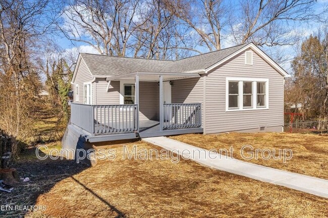 Photo - 3615 Lilac Ave