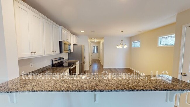 Photo - 126 Adger Rd