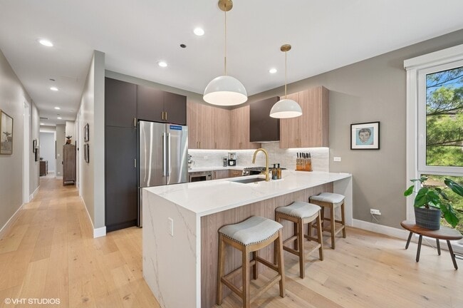 Photo - 4932 N Kenmore Ave Unit 2N