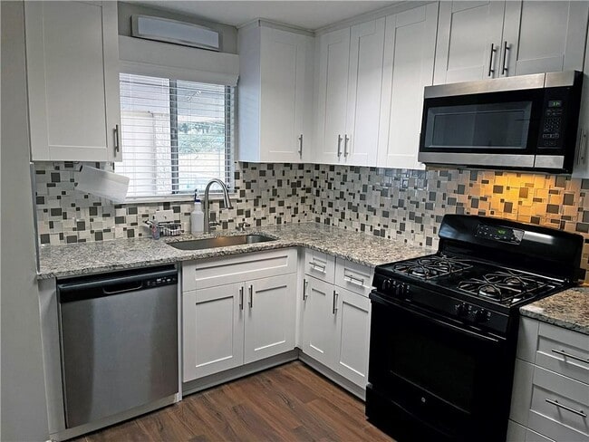 Photo - 346 Carpenter Dr NE Unit 7