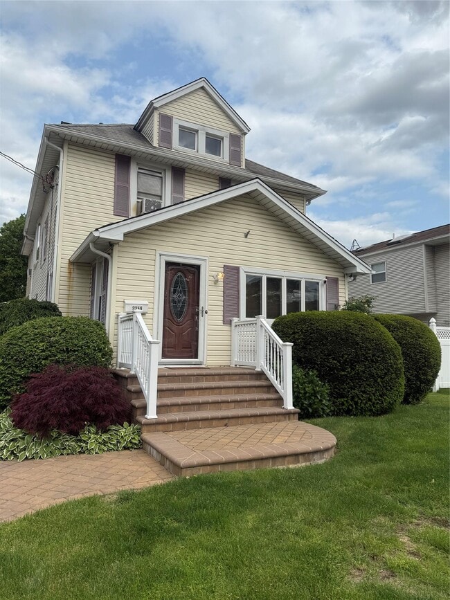 Photo - 2359 Bellmore Ave Townhome