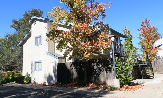 Olive Courts - Olive Courts Townhomes