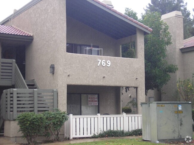 Building Photo - 769 Birchpark Cir Unit 107 Rental