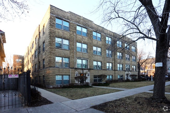 Building Photo - 4151-57 W Cullom Rental