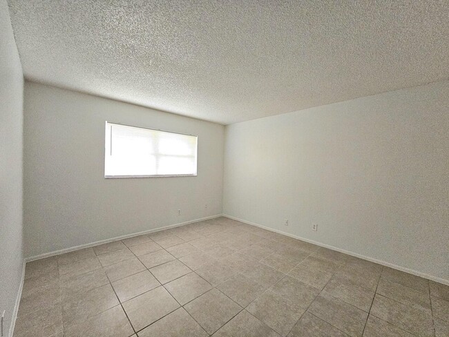 8000 S Colony Cir