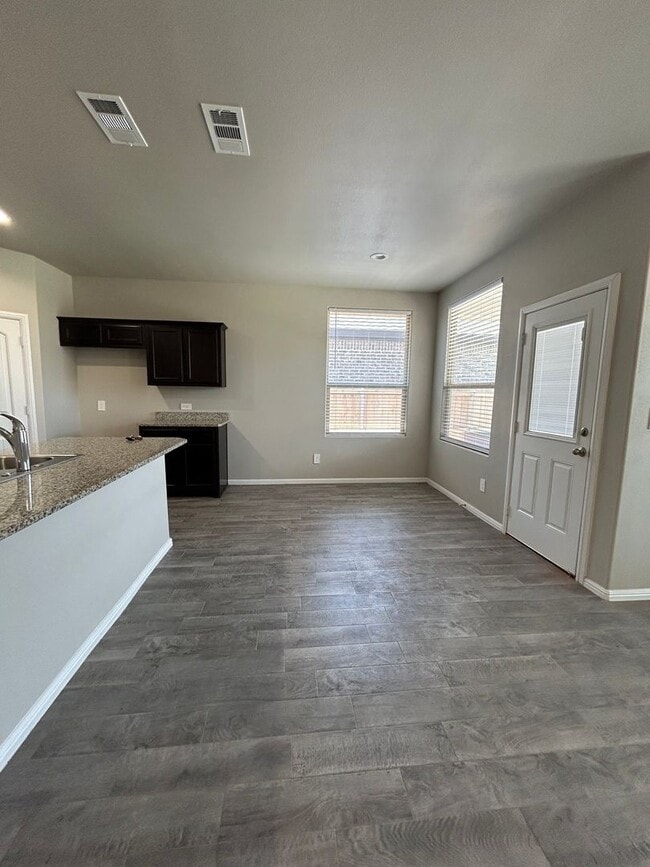 Photo - Beautiful Home in Desert Ridge For Lease