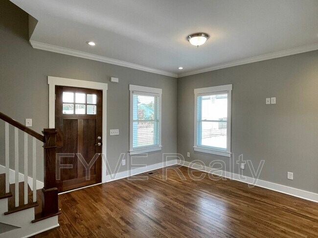 Photo - 1625 25th Ave N Unidad A