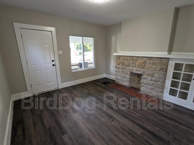 Photo - 2735 Sutton Ave