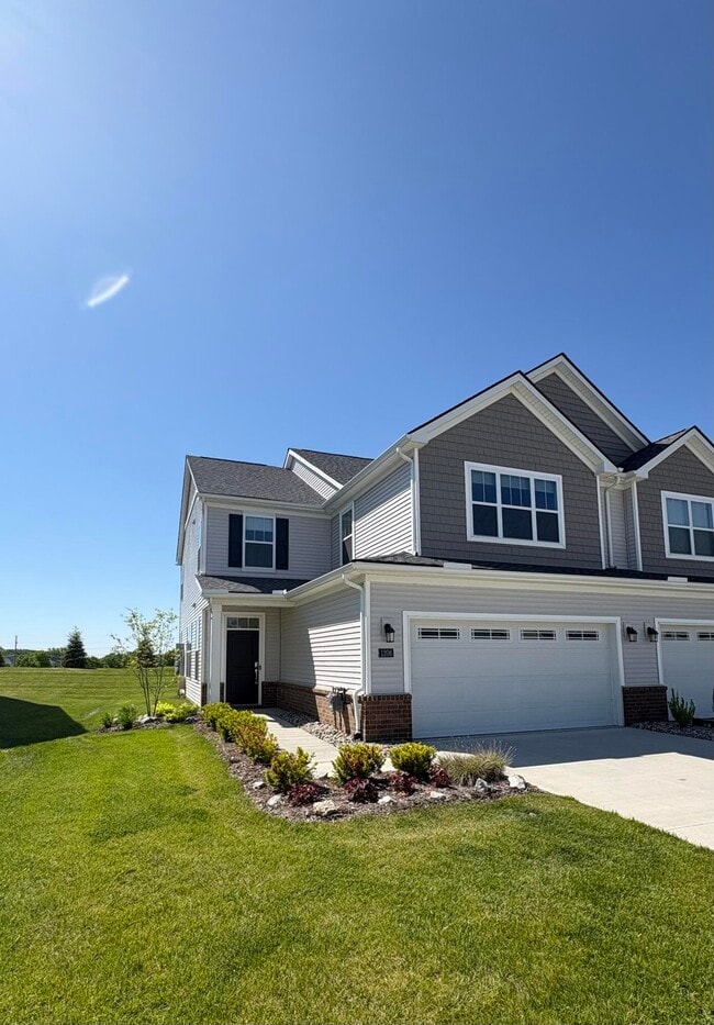 Building Photo - 1206 Salt Springs Dr