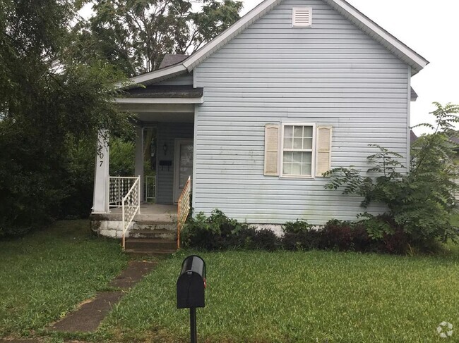 Building Photo - Front Porch and Back Deck Rental