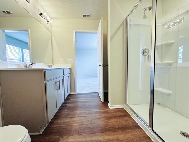 Photo - 916 Papaya Dr