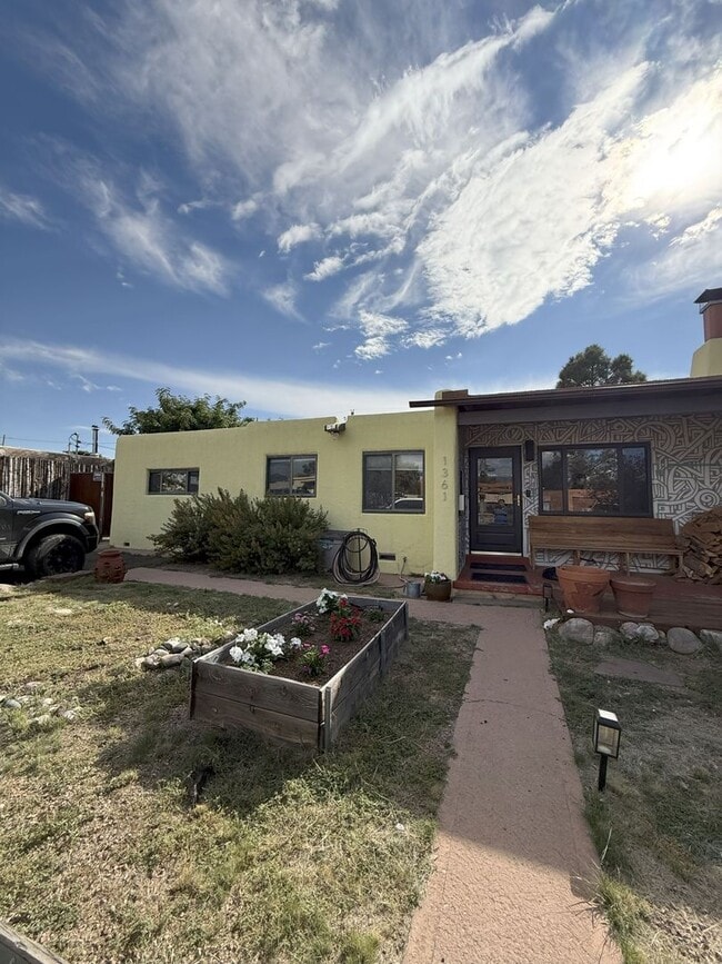 Photo - 1361 Santa Rosa Dr House