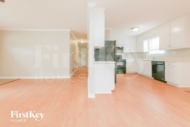 Photo - 671 Rocky Point Rd