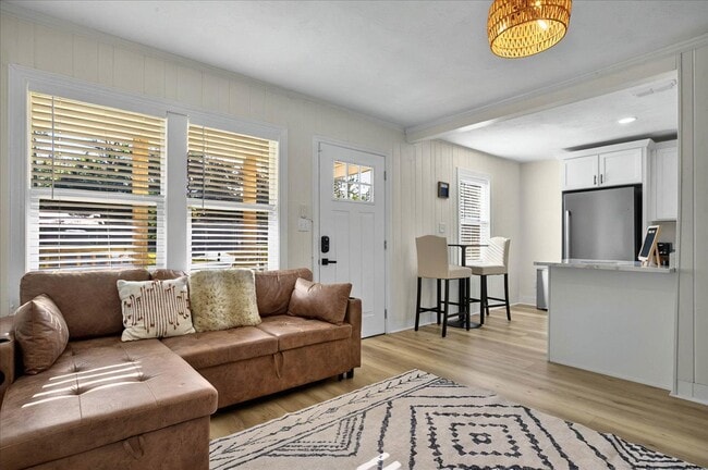 Photo - 3005 S Meridian St