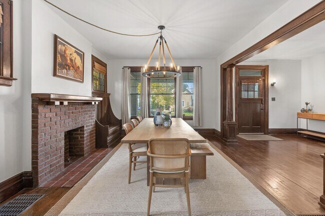 Photo - 439 Thurman Ave