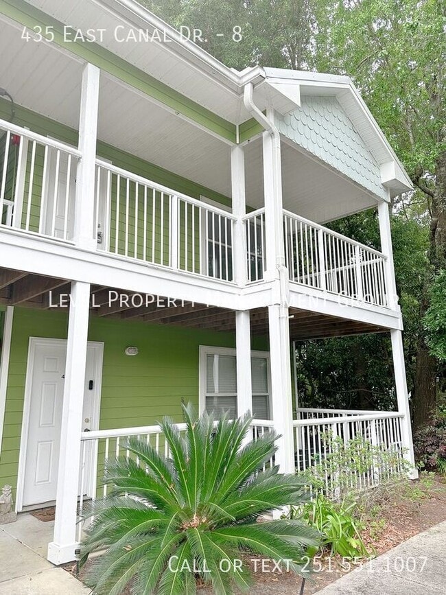 Building Photo - 435 E Canal Dr Unit 8