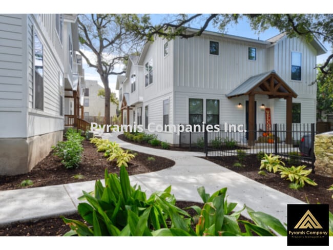 Photo - 2BR, 2.5B Casa