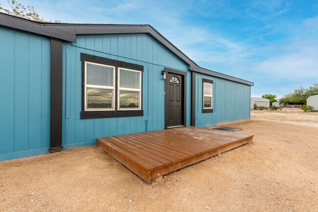 Photo - 1.25 Acre 5 Bedroom 3 Bathroom Horse Property in Florence!