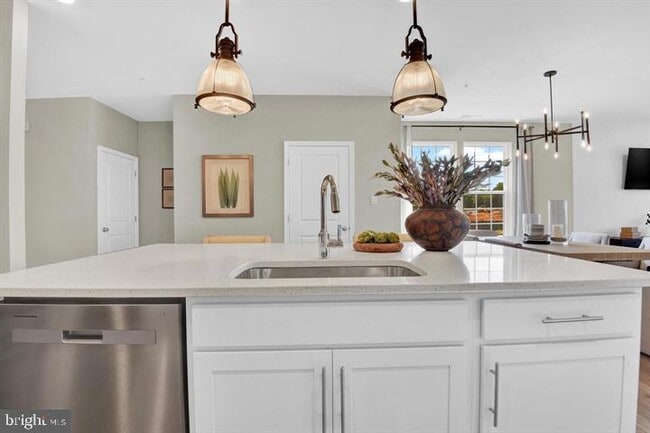 Photo - 491 Hanson St