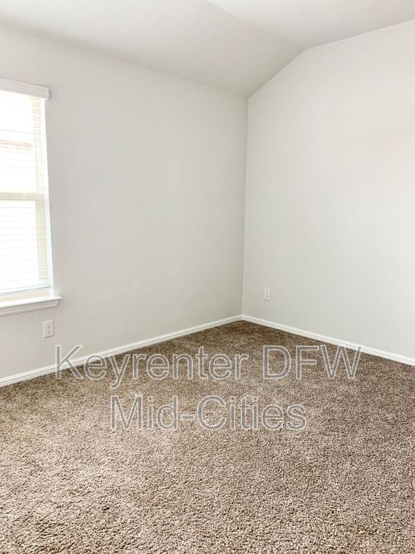 Photo - 9001 High Stirrup Ln