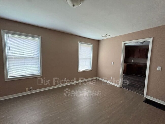 Photo - 1110 Ellen Dr
