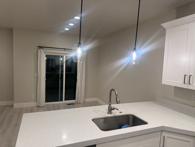 Photo - Beautiful Traverse Mtn. Townhome for rent!