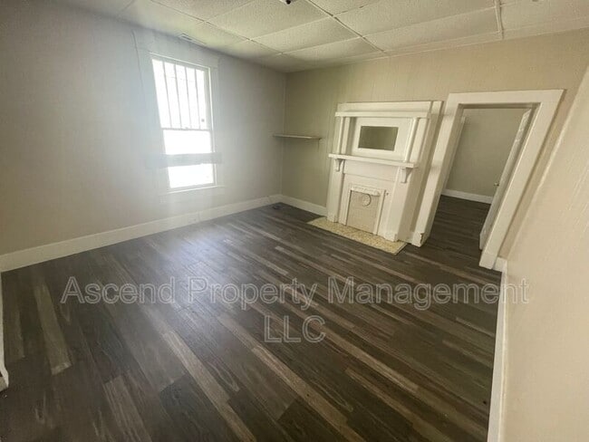 Photo - 2810 E 46th St