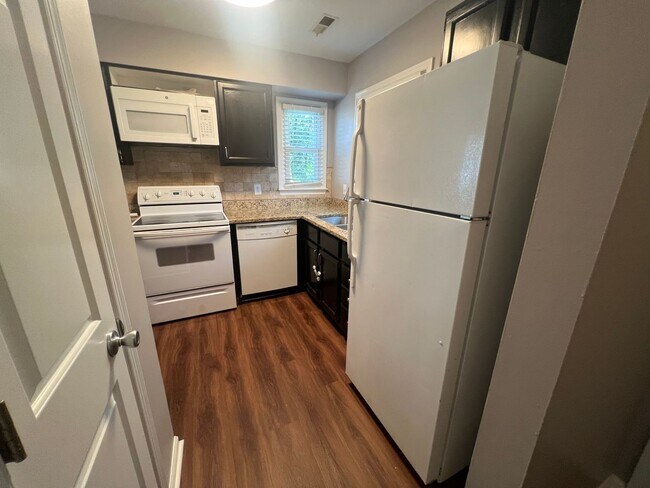 4460 Roller Ct