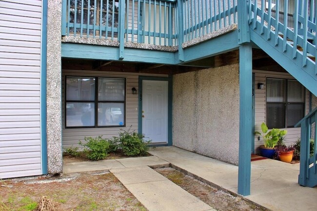 Photo - 910-105 Brett Dr House