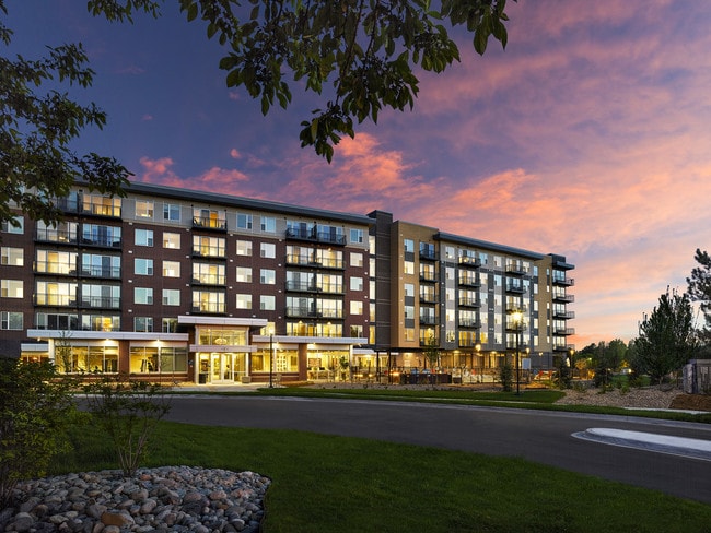 Building Photo - Tangent Rental