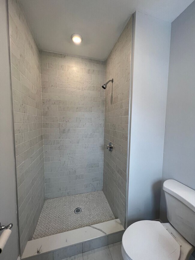Photo - No Broker's Fee, No Last Month rent, Pets Friendly, Laundry on a Site