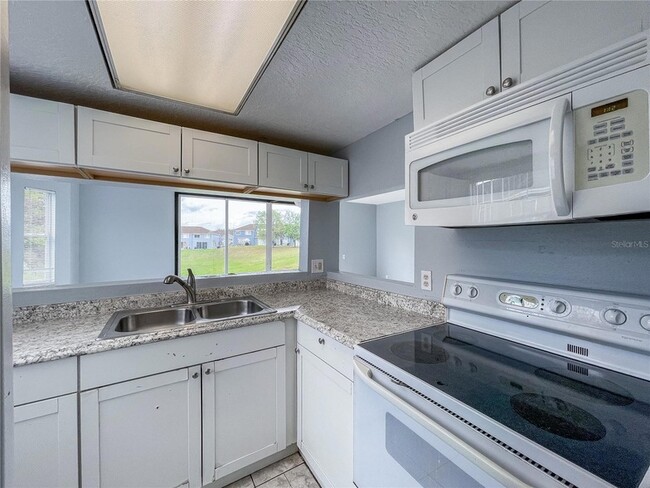 402 Orchid Dr