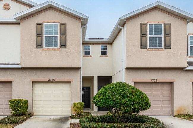 Photo - Magnolia Park - Convenient Location
