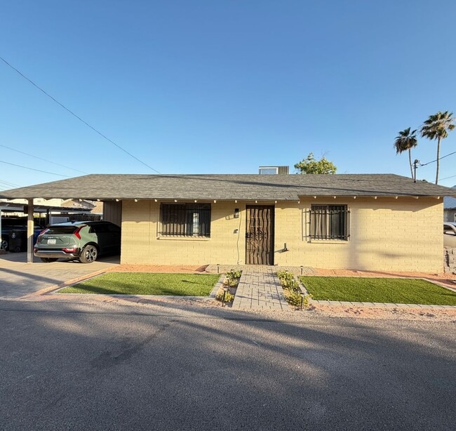 Building Photo - Historical District Mesa