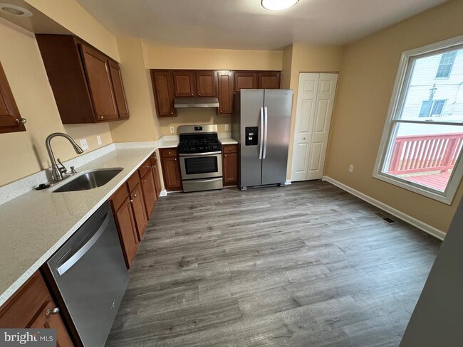 Photo - 6605 Huntshire Dr