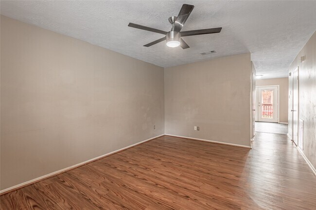 Photo - 2521 Crosstimbers Dr Unit D1