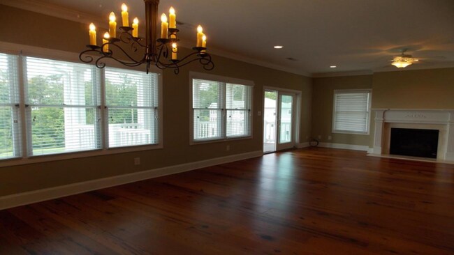 Photo - 1129 Bennett Rd